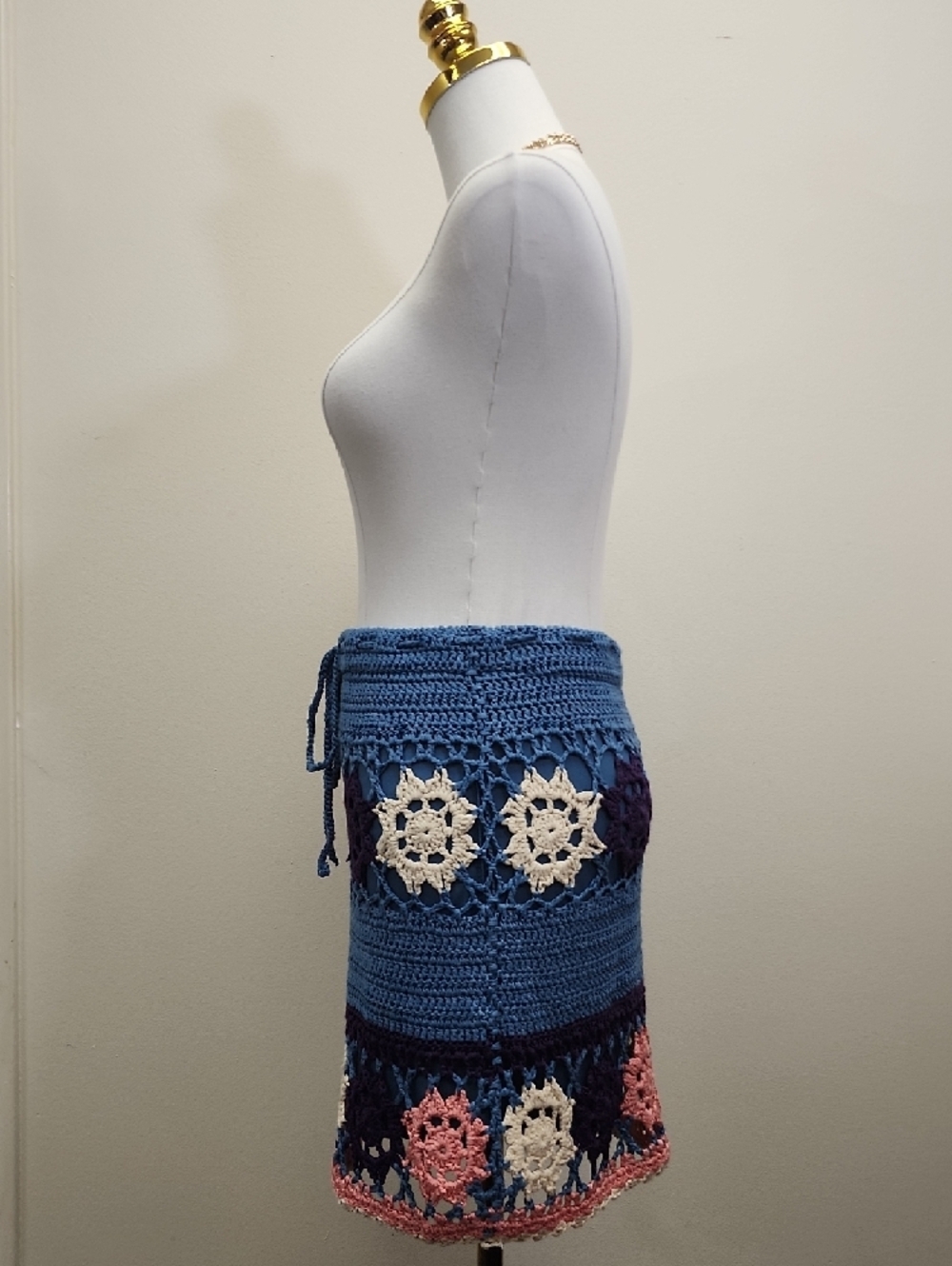 NWT Handmade Crochet Floral Mini Skirt Boho Festival Size Small - Picture 4 of 9